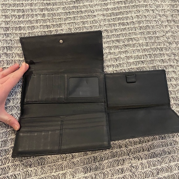 Coach Wallet - Picture 2 of 4